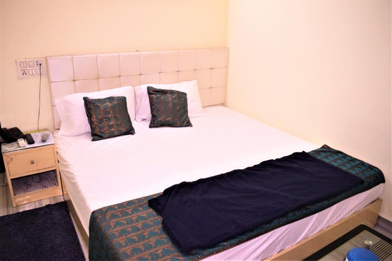 Ds Residency Home Stay Варанаси Экстерьер фото