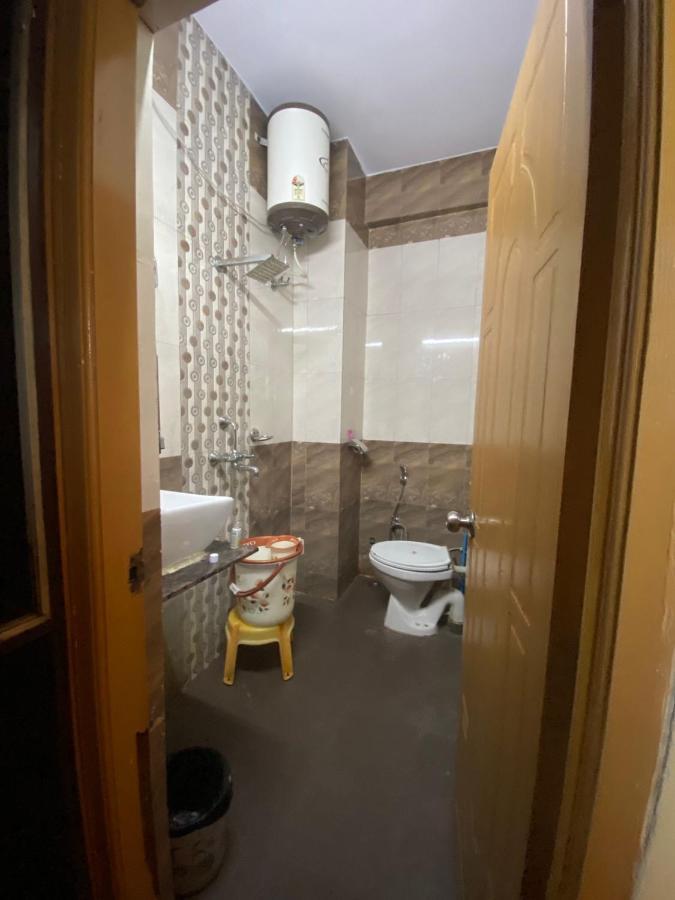 Ds Residency Home Stay Варанаси Экстерьер фото